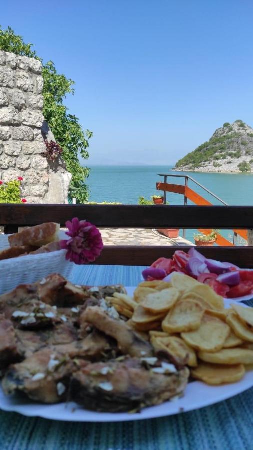 Holiday Home Radus เวียร์ปาซาร์ ภายนอก รูปภาพ