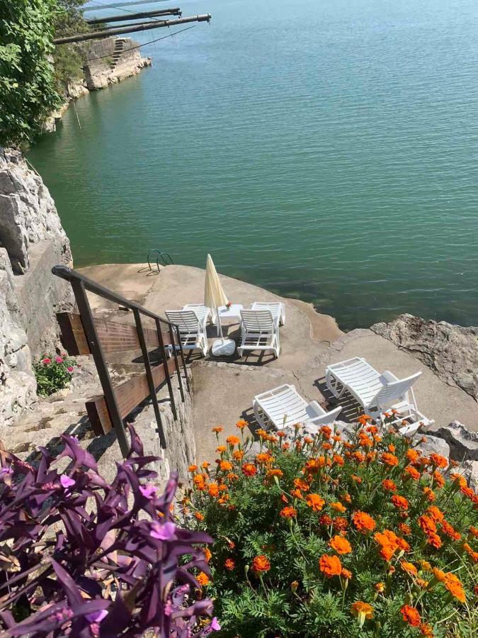 Holiday Home Radus เวียร์ปาซาร์ ภายนอก รูปภาพ